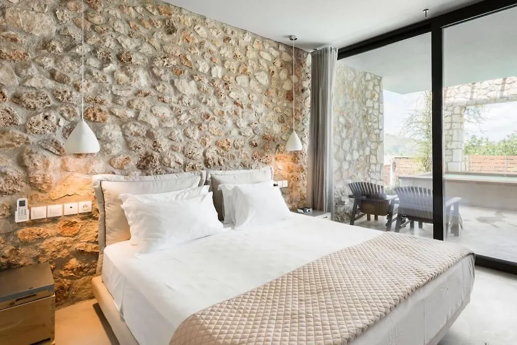 Accessible Villa Katoi Angon