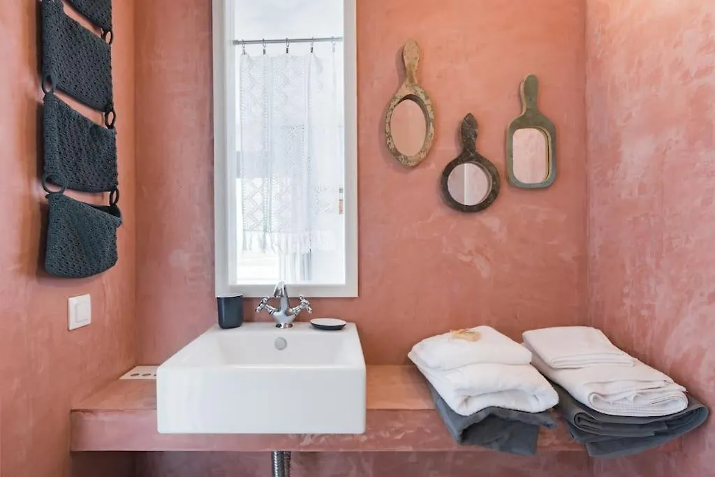 Accessible Villa Katoi Angon