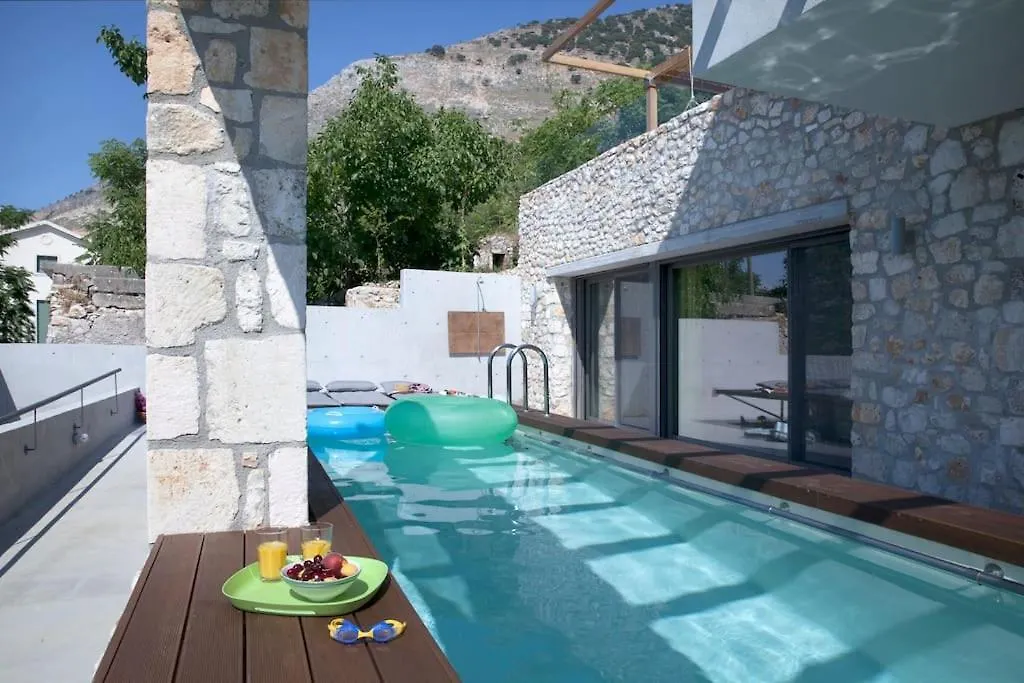 Accessible Villa Katoi Angon